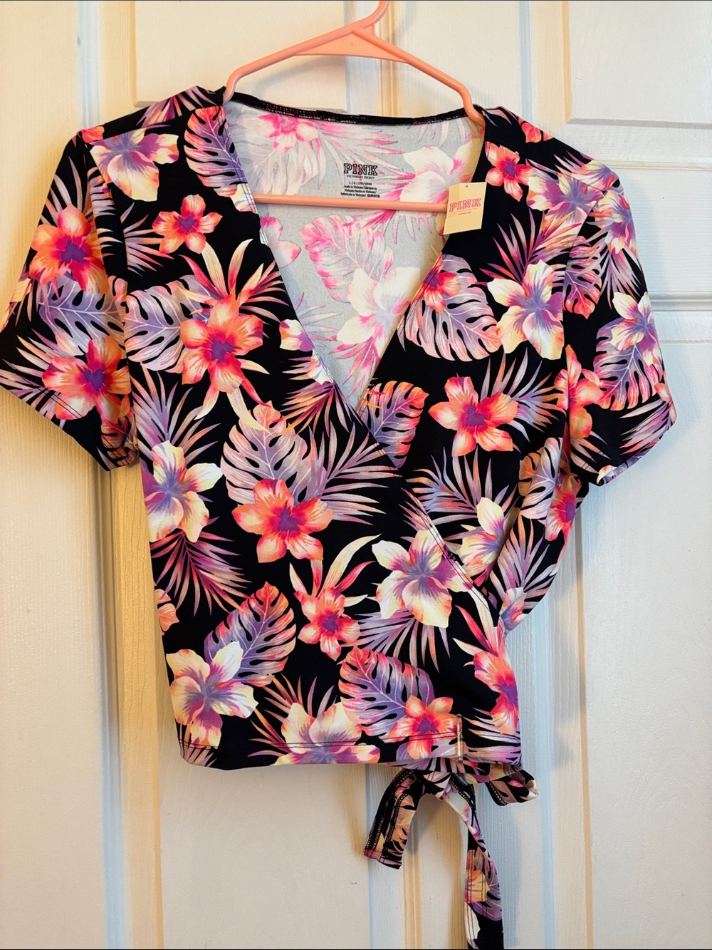 PINK Victoria's Secret Black Tropical Floral Tie-Front Crop Top